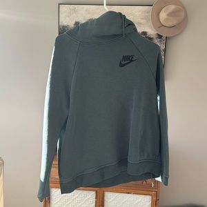 Cowlneck Nike sweatshirt